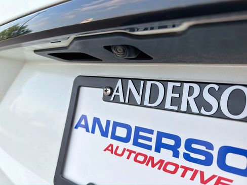 Used 2018 Nissan Rogue SV AWD/4WD image 8