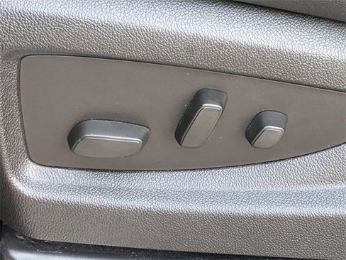 Used 2016 GMC Yukon SLT w/ Open Road Package image 20