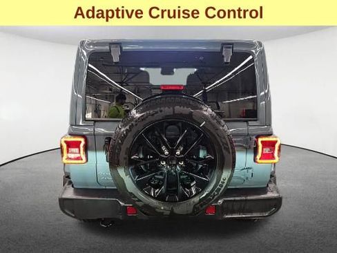 Used 2025 Jeep Wrangler Unlimited Sahara AWD/4WD image 7