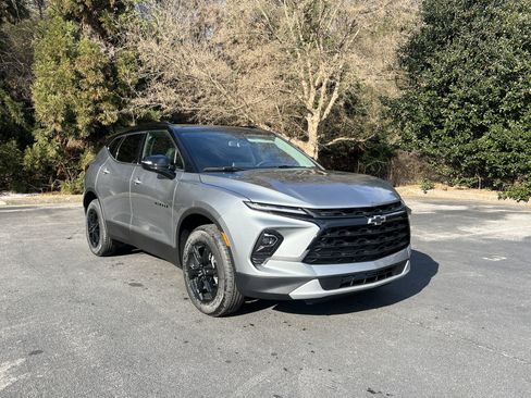 New 2026 Chevrolet Blazer LT w/ Midnight/Sport Edition image 2
