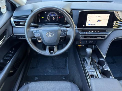 Used 2025 Toyota Camry LE w/ Convenience Package FWD image 13