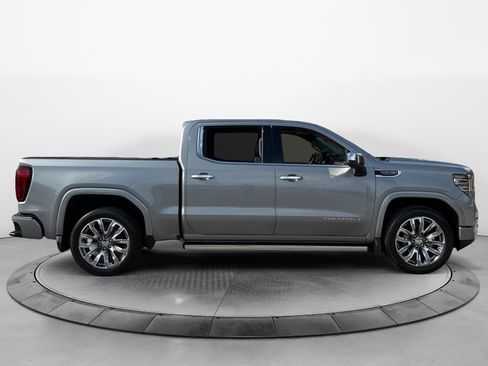 Used 2024 GMC Sierra 1500 Denali AWD/4WD image 8