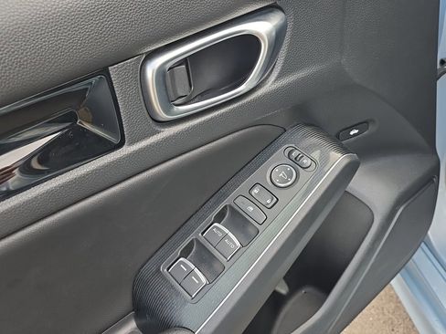 Used 2022 Honda Civic Touring image 15