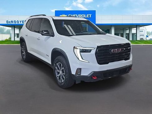Used 2024 GMC Acadia AT4 w/ Luxury Package AWD/4WD image 7