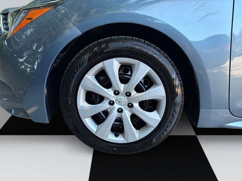 Used 2024 Toyota Corolla LE FWD image 14