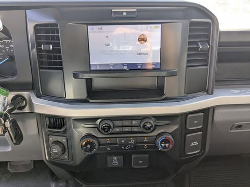 New 2025 Ford F550 4x4 Regular Cab Super Duty image 16