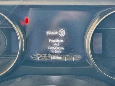 Certified 2023 Jeep Wrangler Unlimited w/ Sun & Screen Package AWD/4WD image 13
