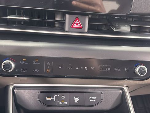 New 2026 Kia Carnival image 27