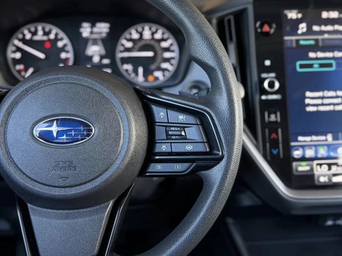 Used 2025 Subaru Crosstrek 2.5i Premium AWD/4WD image 24