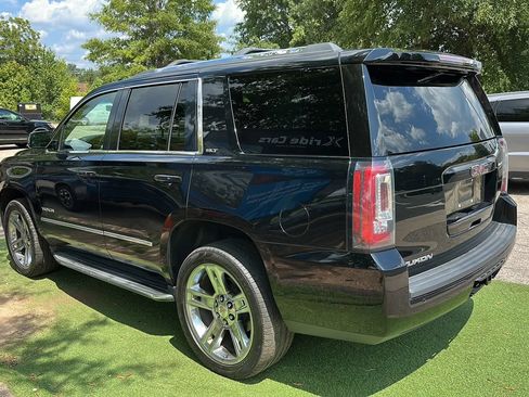 Used 2018 GMC Yukon SLT w/ Open Road Package AWD/4WD image 4