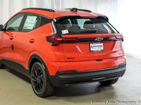 New 2027 Chevrolet Bolt RS w/ Technology Package FWD image 7