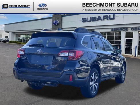 Used 2018 Subaru Outback 2.5i Limited image 7