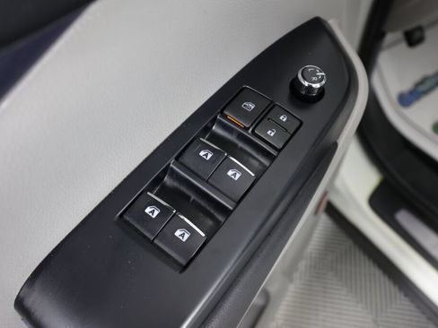 Used 2018 Toyota Highlander Limited AWD/4WD image 31