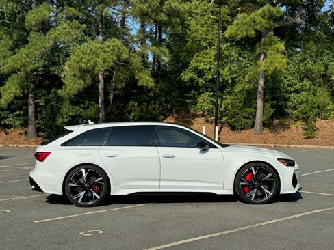 Used 2022 Audi RS 6 w/ Executive Package AWD/4WD image 14
