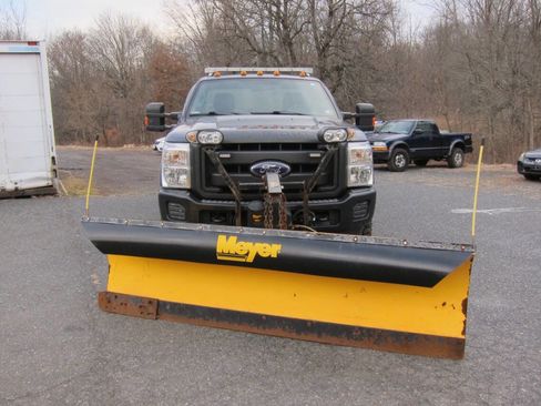 Used 2015 Ford F350 XL w/ Power Equipment Group image 2