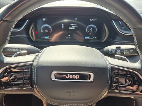 Certified 2021 Jeep Grand Cherokee L Overland w/ Luxury Tech Group IV AWD/4WD image 32