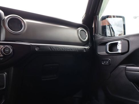 Used 2022 Jeep Wrangler Unlimited Rubicon 4xe w/ Cold Weather Group image 48