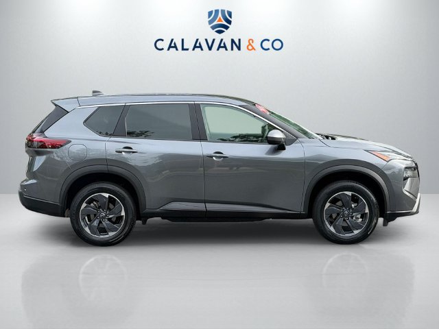 Used 2026 Nissan Rogue SV FWD image 8