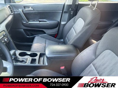 Used 2021 Kia Sportage LX AWD/4WD image 10