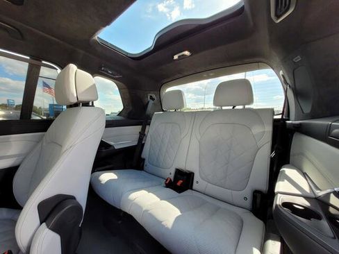 New 2026 BMW X7 xDrive40i image 35