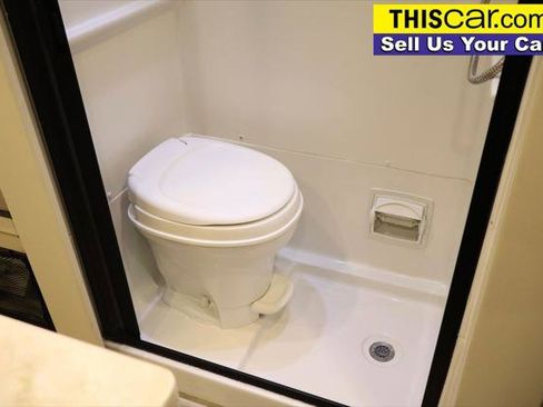 Used 2020 Mercedes-Benz Sprinter 2500 image 26