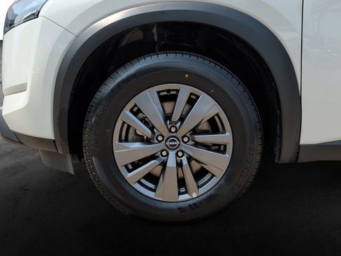 Used 2025 Nissan Pathfinder SV AWD/4WD image 9