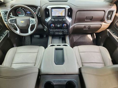 Used 2022 Chevrolet Silverado 2500 LTZ w/ LTZ Premium Package image 26