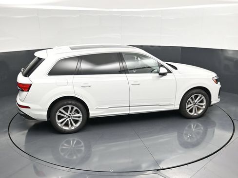 Used 2025 Audi Q7 3.0T Premium Plus AWD/4WD image 44
