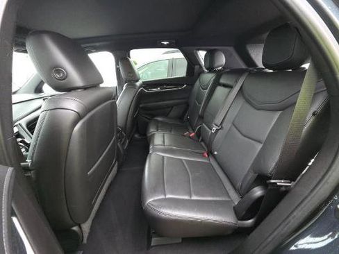 Used 2020 Cadillac XT5 Premium Luxury FWD image 5