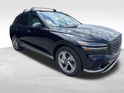 Certified 2026 Genesis GV70 2.5T Advanced AWD/4WD image 7
