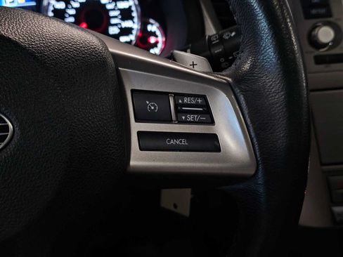 Used 2013 Subaru Outback 2.5i Limited w/ Moonroof Pkg AWD/4WD image 28