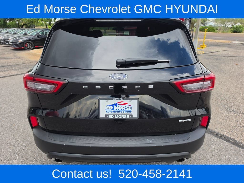 Used 2025 Ford Escape ST-Line AWD/4WD image 4
