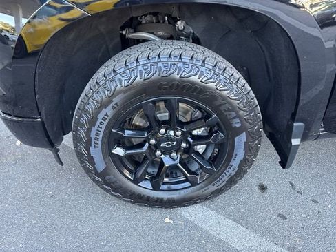 Certified 2023 Chevrolet Silverado 1500 RST w/ Z71 Off-Road Package AWD/4WD image 25