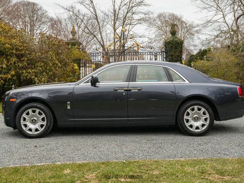 Used 2011 Rolls-Royce Ghost image 3