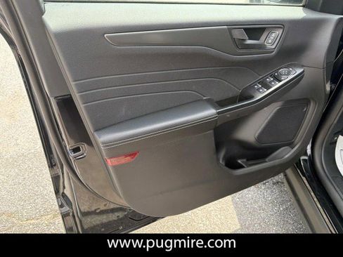 Used 2025 Ford Escape Active w/ Tech Pack #1 FWD image 10