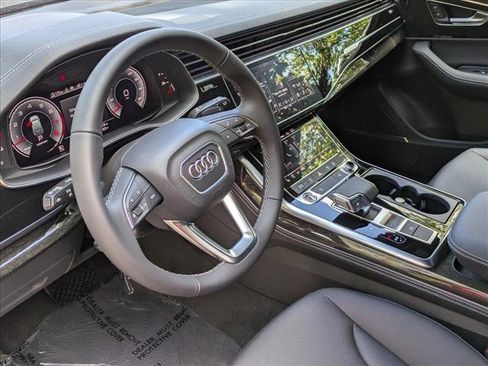 Used 2025 Audi Q7 3.0T Premium Plus w/ Premium Plus Package image 3