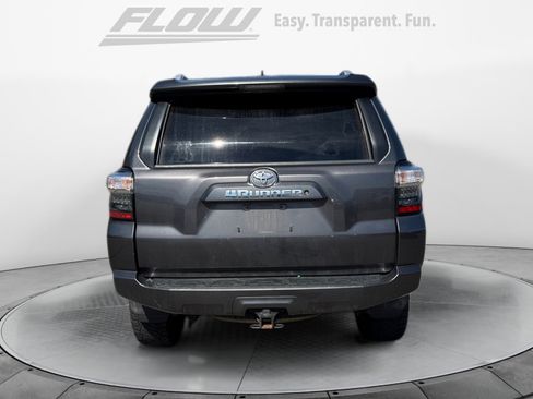 Used 2018 Toyota 4Runner SR5 AWD/4WD image 6