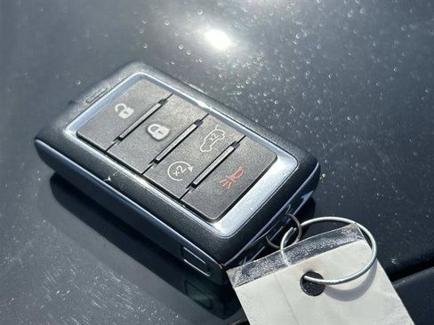 Certified 2023 Jeep Grand Cherokee Altitude AWD/4WD image 10