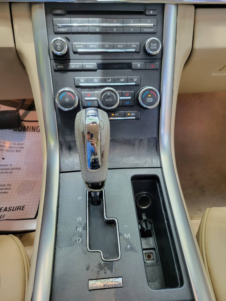 Used 2009 Lincoln MKS FWD image 16