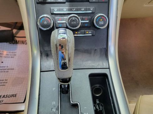 Used 2009 Lincoln MKS FWD image 16