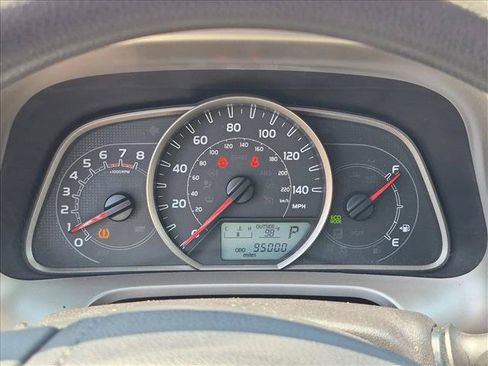 Used 2015 Toyota RAV4 XLE FWD image 11