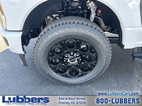 New 2026 Ford F350 4x4 Crew Cab Super Duty image 10