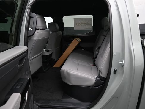 New 2026 Toyota Tundra Limited AWD/4WD image 12