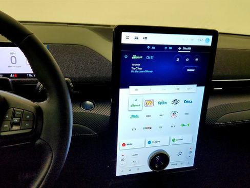 Used 2024 Ford Mustang Mach-E Premium image 16