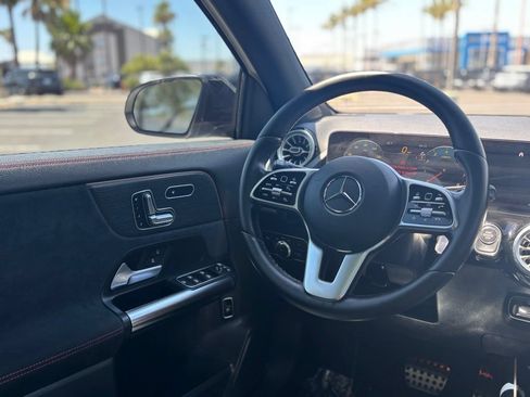 Used 2023 Mercedes-Benz GLA 250 image 7