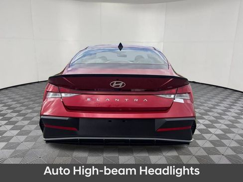Used 2026 Hyundai Elantra SEL Sport Premium FWD image 5