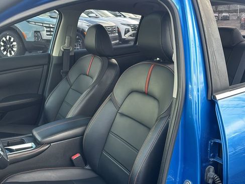 Used 2020 Nissan Sentra SR w/ Premium Package image 10