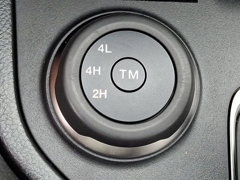 Certified 2019 Ford Ranger Lariat w/ Equipment Group 501A Mid image 24