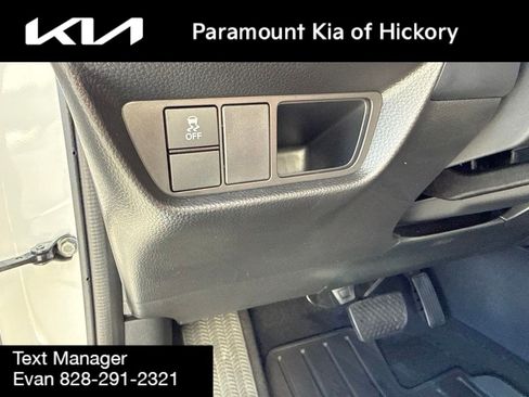 Used 2024 Honda HR-V EX-L image 17