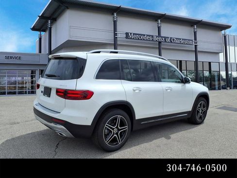 Used 2026 Mercedes-Benz GLB 250 4MATIC image 3